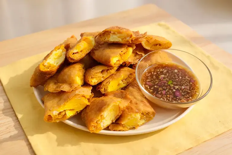 Empanadang Itlog at Papaya