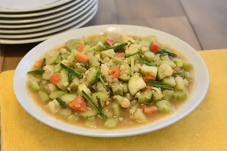 Ginisang Patola at Hibe