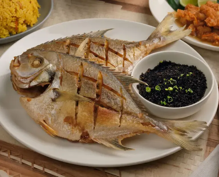Piniritong Pompano with Pamapa Itum
