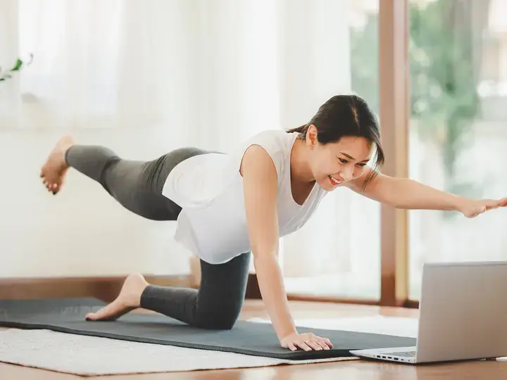 One leg plank