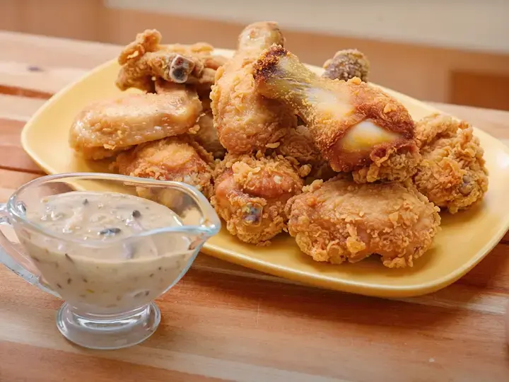 Crispy Fried Chicken with Mushroom Gravy