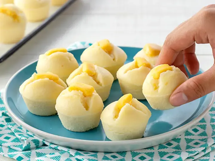 Cheesy Puto
