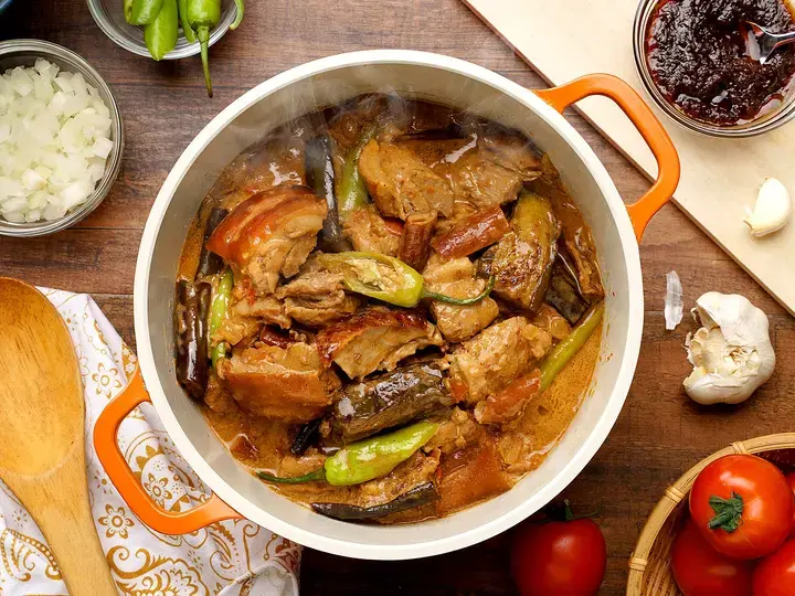 Binagoongang Lechon