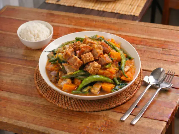 Ilocos Sur-style Pinakbet with Bagnet